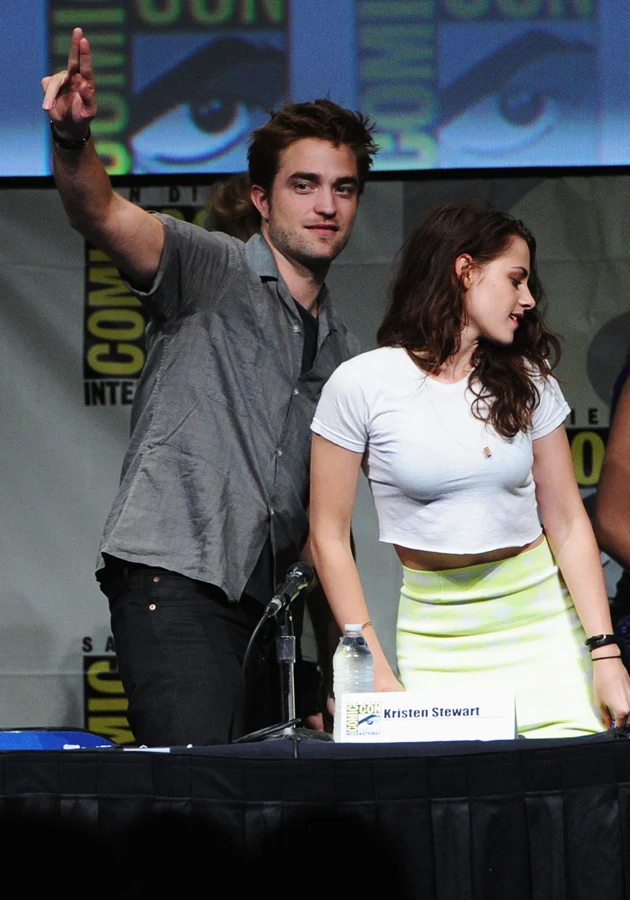 Ostatnie wspólne zdjęcia - Robert Pattinson i Kristen Stewart 12 lipca Ostatnie wspólne zdjęcia - Robert Pattinson i Kristen Stewart 12 lipca