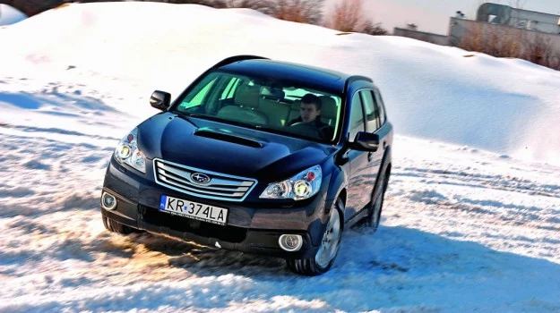 Spory prześwit i stały napęd AWD: Outback dorównuje wielu typowym SUV-om.