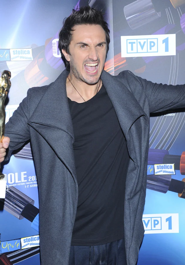 Sebastian Karpiel-Bułecka lubi odpocząć od testosteronu, jakim emanuje na co dzień Sebastian Karpiel-Bułecka lubi odpocząć od testosteronu, jakim emanuje na co dzień