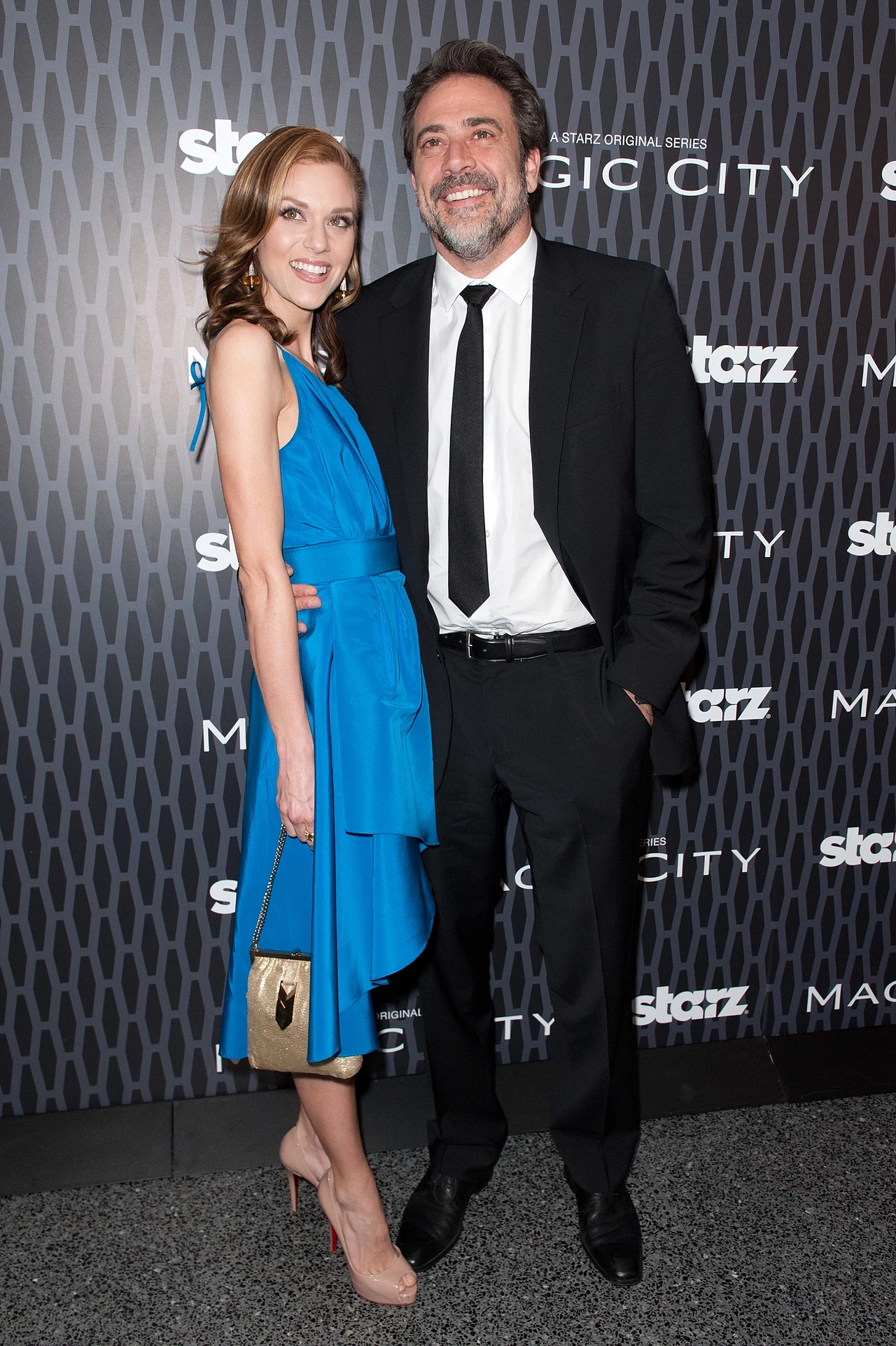 Jeffrey Dean Morgan ze swoją partnerką Hilarie Burton. Jeffrey Dean Morgan ze swoją partnerką Hilarie Burton.