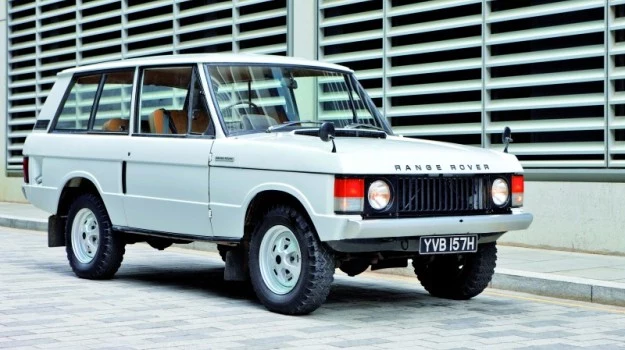 Początkowo Range Rover występował tylko w wersji 3-drzwiowej. Wariant 5-drzwiowy wprowadzono w 1981 roku.