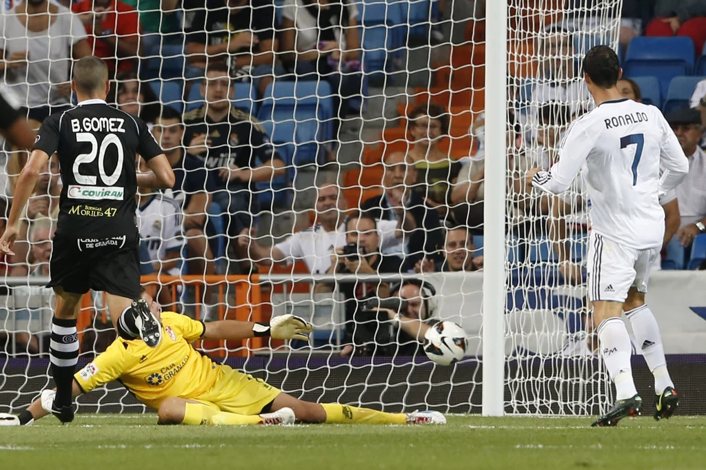 Real Madryt pewnie pokonał Granadę 3-0 w meczu 3. kolejki Primera Division