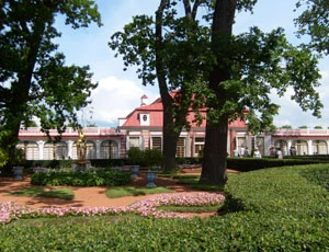 Pałac "Mon Plaisir", Peterhof, fot. Izabela Grelowska