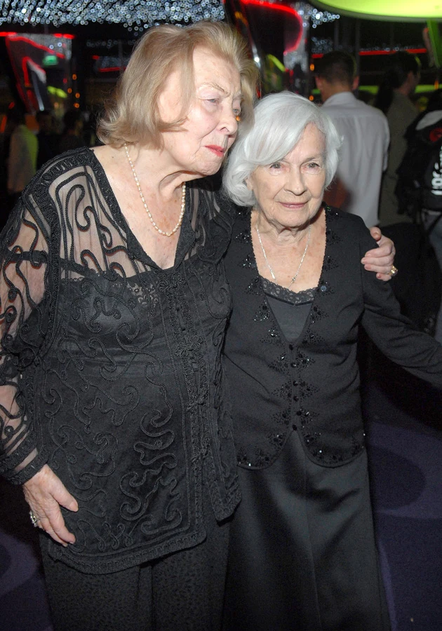 Nina Andrycz ze swoją rówieśnicą Danutą Szaflarską