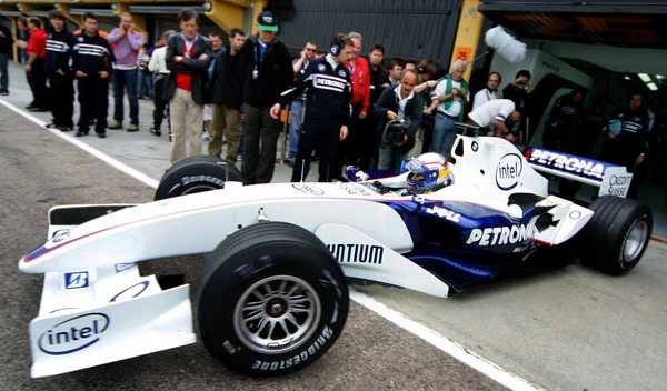 Alex Zanardi testuje specjalnie przygotowany bolid BMW Sauber Alex Zanardi testuje specjalnie przygotowany bolid BMW Sauber