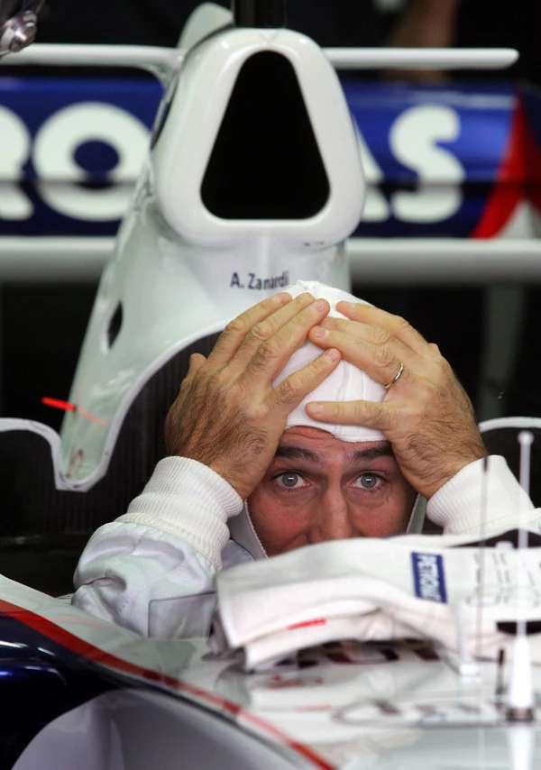 Alex Zanardi testuje specjalnie przygotowany bolid BMW Sauber Alex Zanardi testuje specjalnie przygotowany bolid BMW Sauber
