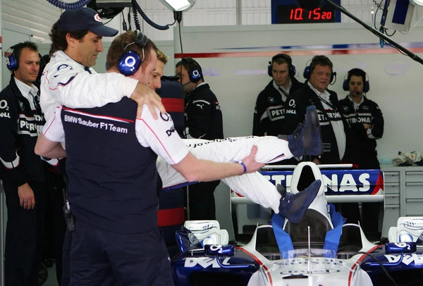 Alex Zanardi testuje specjalnie przygotowany bolid BMW Sauber Alex Zanardi testuje specjalnie przygotowany bolid BMW Sauber