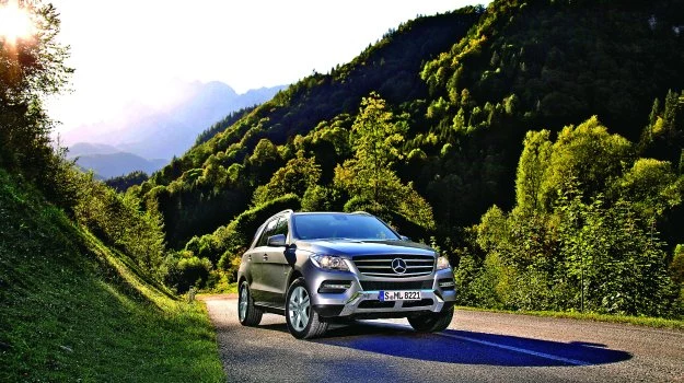 ML 500 4MATIC BlueEFFICIENCY - tak oznaczone jest auto z nowym silnikiem.