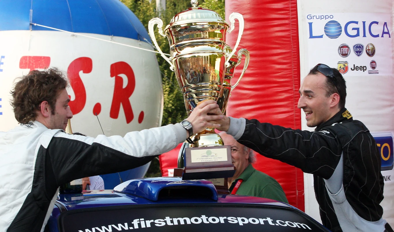 Start w rajdzie był dla Roberta Kubica jednym z etapów rehabilitacji, a zwycięstwo - etapem psychoterapii Start w rajdzie był dla Roberta Kubica jednym z etapów rehabilitacji, a zwycięstwo - etapem psychoterapii