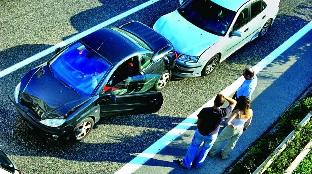 Jeśli emocje wezmą górę, kierowca ma sporą szansę na problemy z prawem i odszkodowaniem. Jeśli emocje wezmą górę, kierowca ma sporą szansę na problemy z prawem i odszkodowaniem.