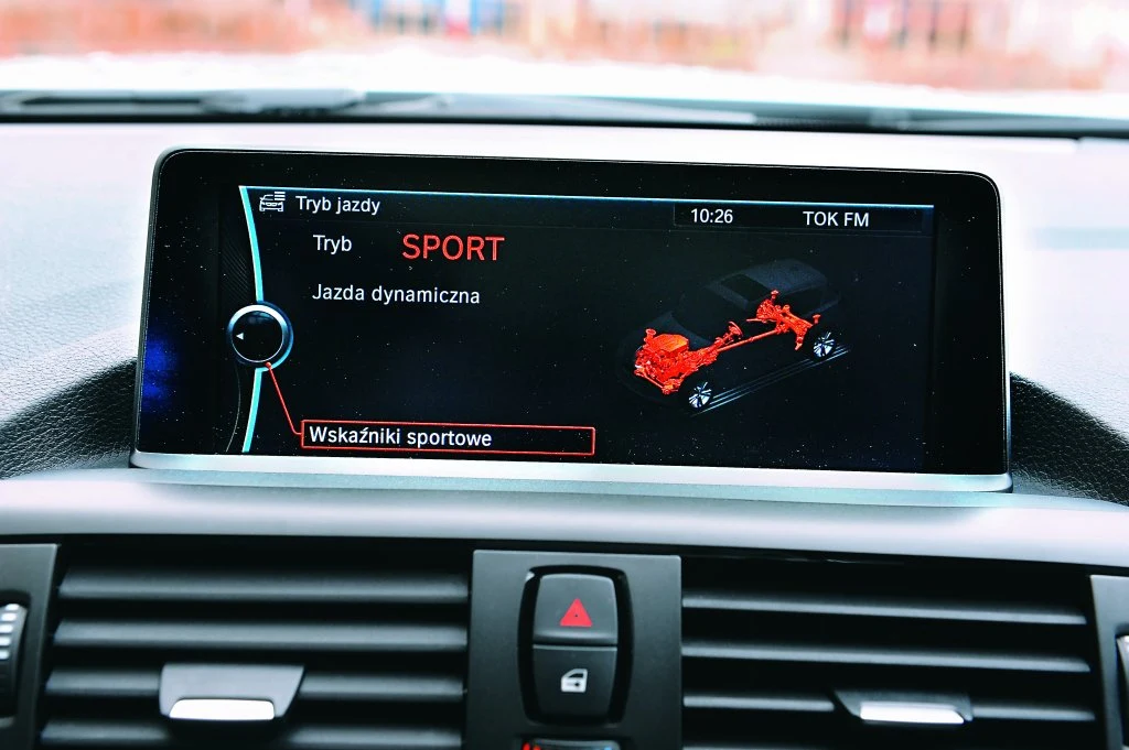 ...a w trybie Sport m.in. informacje o wykorzystaniu mocy. ...a w trybie Sport m.in. informacje o wykorzystaniu mocy.