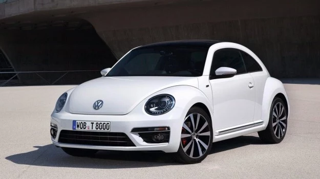 Beetle R-Line dostępny jest w jednym z 12 odcieni nadwozia.