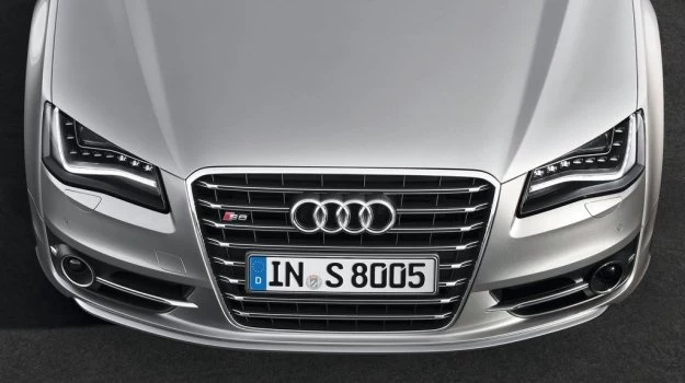 Audi S8 (2011)