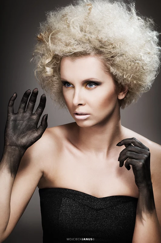 włosy: Justyna Kukla produkty: KEMON fot: Wojciech Janus modelki: Agnieszka Rybska, Adriana Kostrzewska, Dominika Racibor makijaż: Jowita Bartnik włosy: Justyna Kukla produkty: KEMON fot: Wojciech Janus modelki: Agnieszka Rybska, Adriana Kostrzewska, Dominika Racibor makijaż: Jowita Bartnik