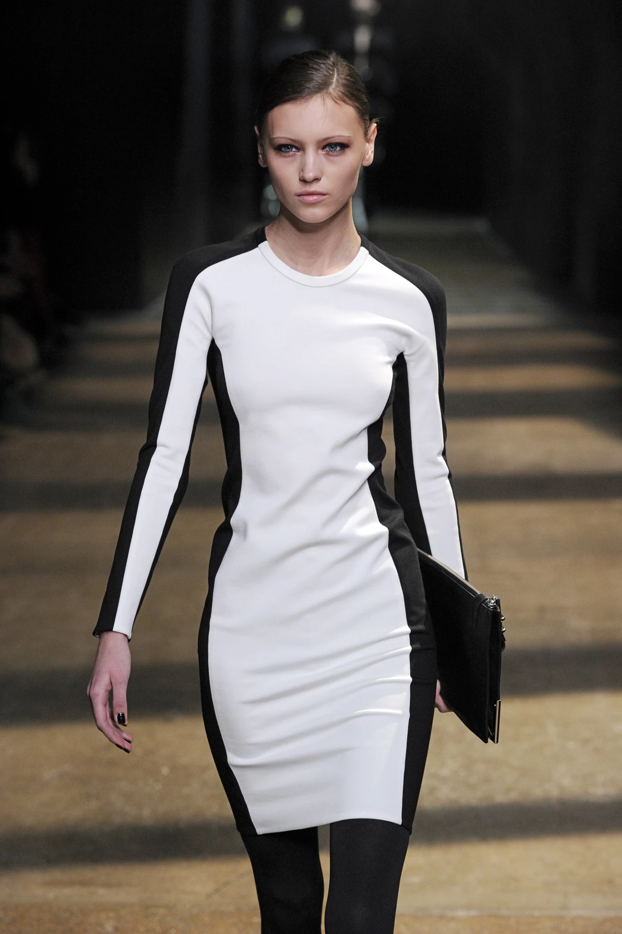 Wyszczuplająca geometria - Phillip Lim Wyszczuplająca geometria - Phillip Lim