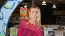 Zdjęcia zostały zrobione w mieście Calabasas w Kalifornii, gdzie Heidi Klum promowała kolekcję "Scrumptious".