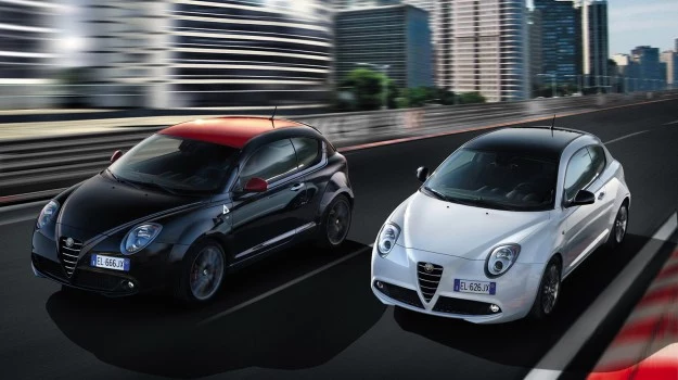 Alfa Romeo MiTo SBK Limited Edition (po lewej) oraz Superbike Special Series (po prawej).