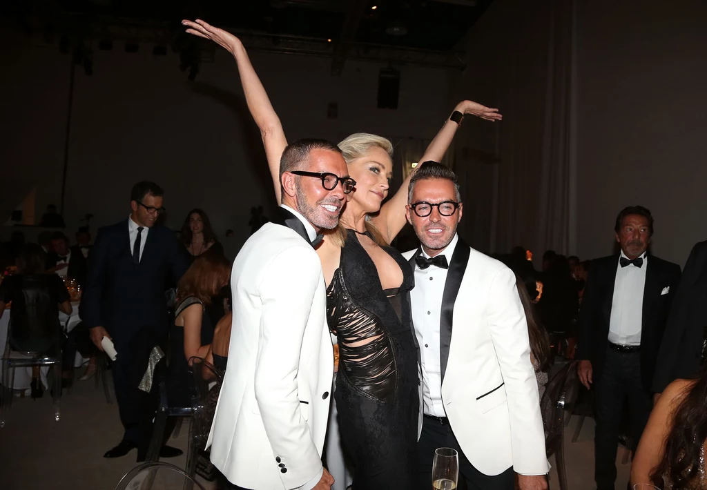 Sharon Stone z duetem projektantów Dsquared2 Sharon Stone z duetem projektantów Dsquared2