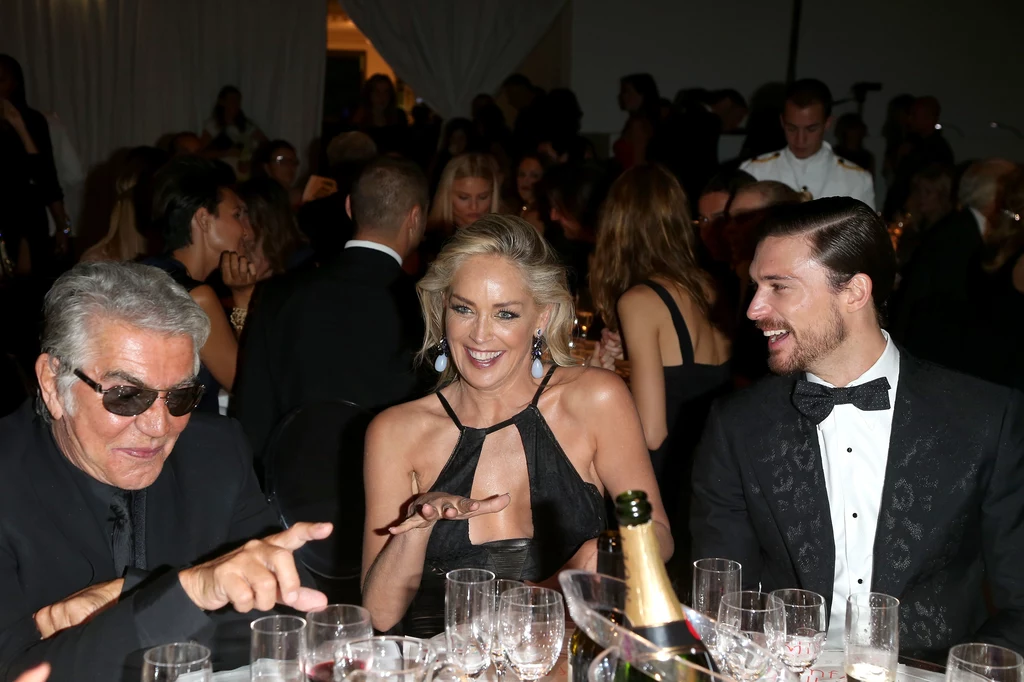 Sharon Stone, jej partner Martin Mica i projektant Roberto Cavalli Sharon Stone, jej partner Martin Mica i projektant Roberto Cavalli