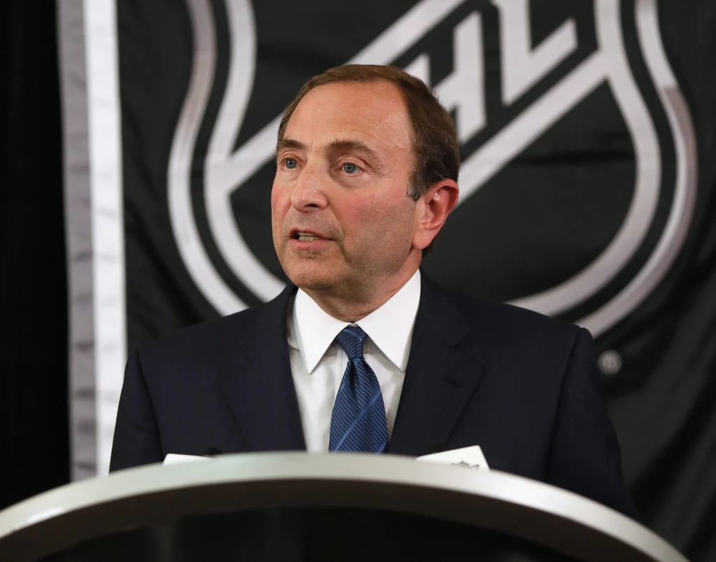Komisarz NHL Gary Bettman Komisarz NHL Gary Bettman
