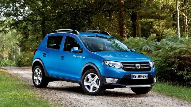 Dacia Sandero Stepway bazuje na zmodernizowanej płycie podłogowej poprzednika o symbolu B0. 