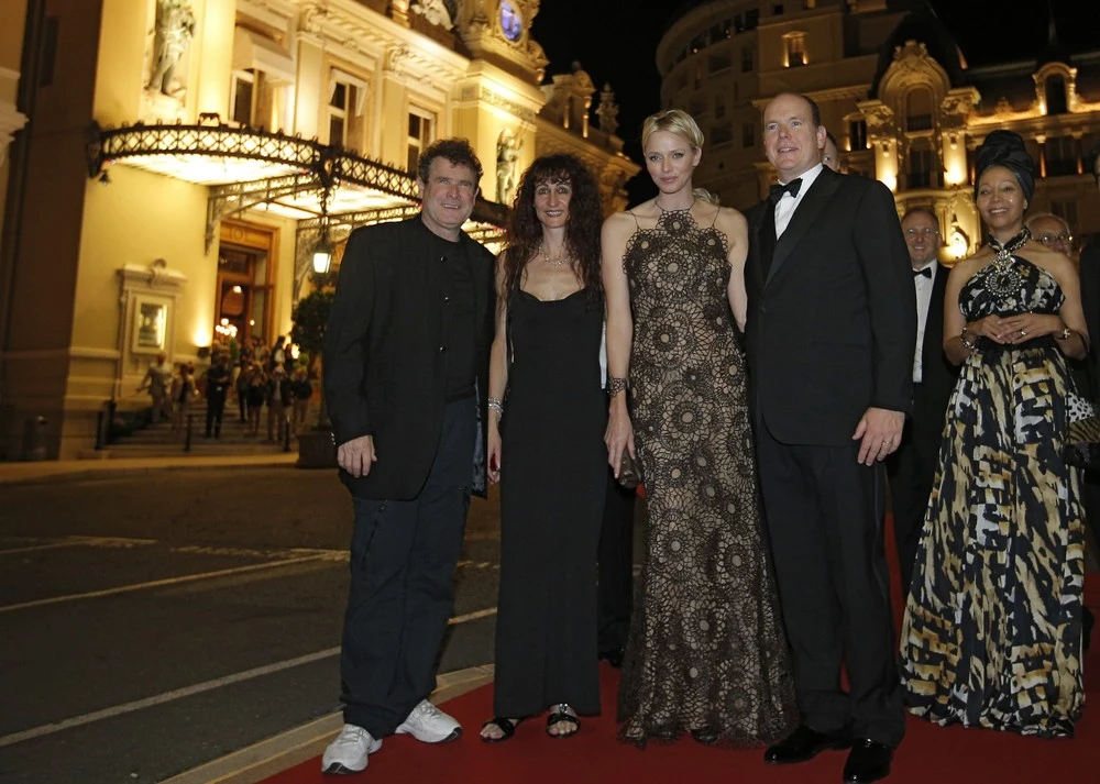 Jak wam się podoba oryginalna suknia Charlene?