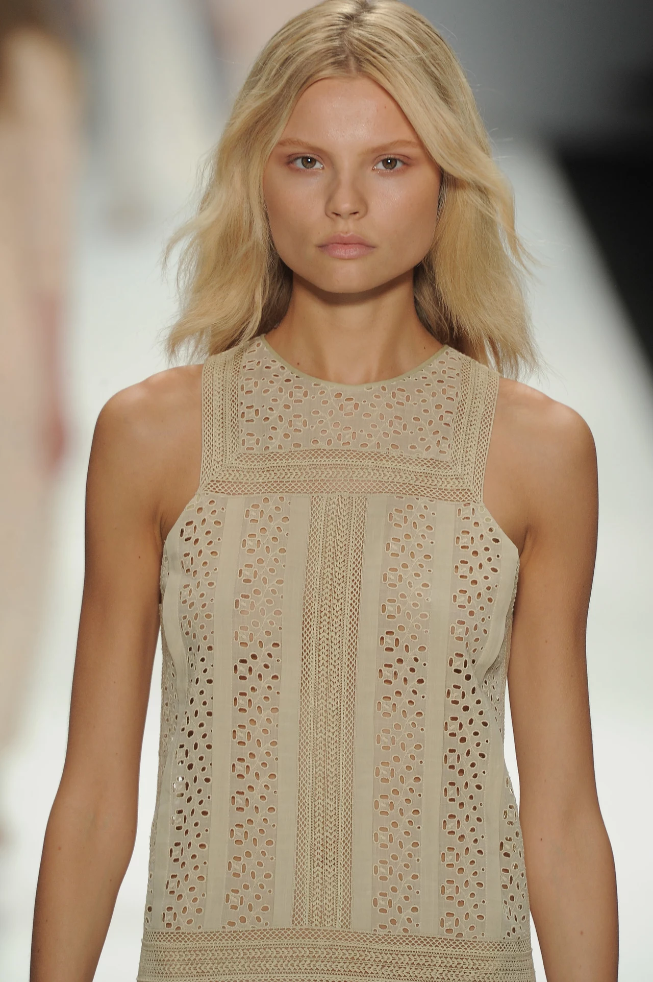 Magdalena Frąckowiak na pokazie Vanessy Bruno Magdalena Frąckowiak na pokazie Vanessy Bruno