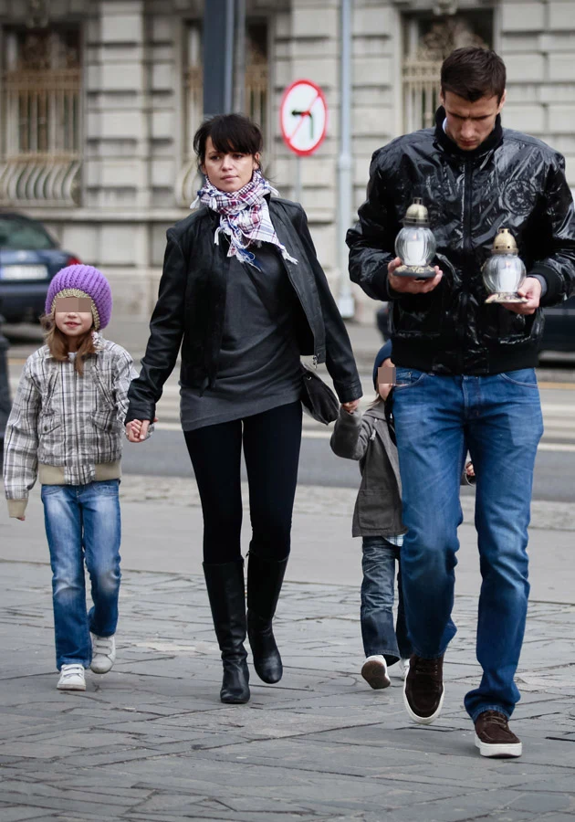 Anna Przybylska z córką Oliwią, synem Szymonem i partnerem Jarosławem Bieniukiem Anna Przybylska z córką Oliwią, synem Szymonem i partnerem Jarosławem Bieniukiem