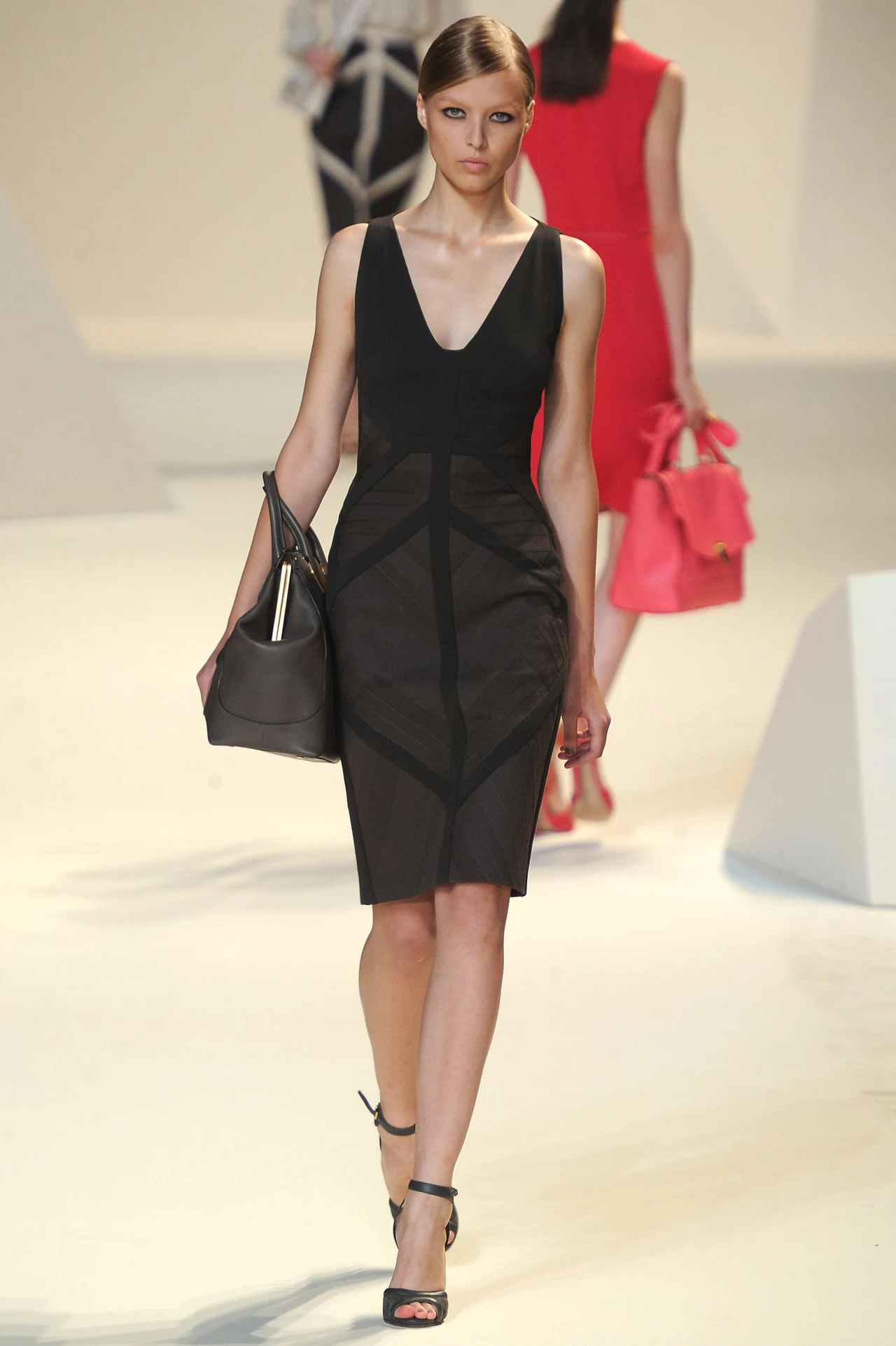 Elie Saab - wiosna-lato 2013 Elie Saab - wiosna-lato 2013