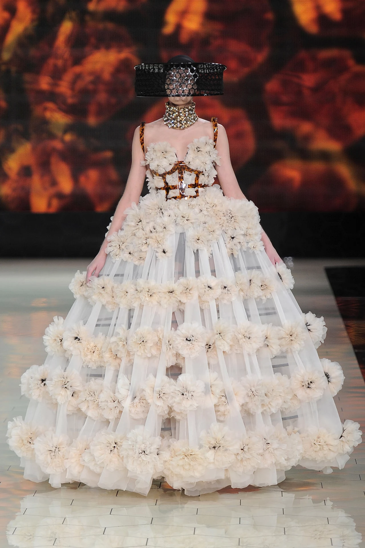 Alexander McQueen - wiosna-lato 2013 Alexander McQueen - wiosna-lato 2013