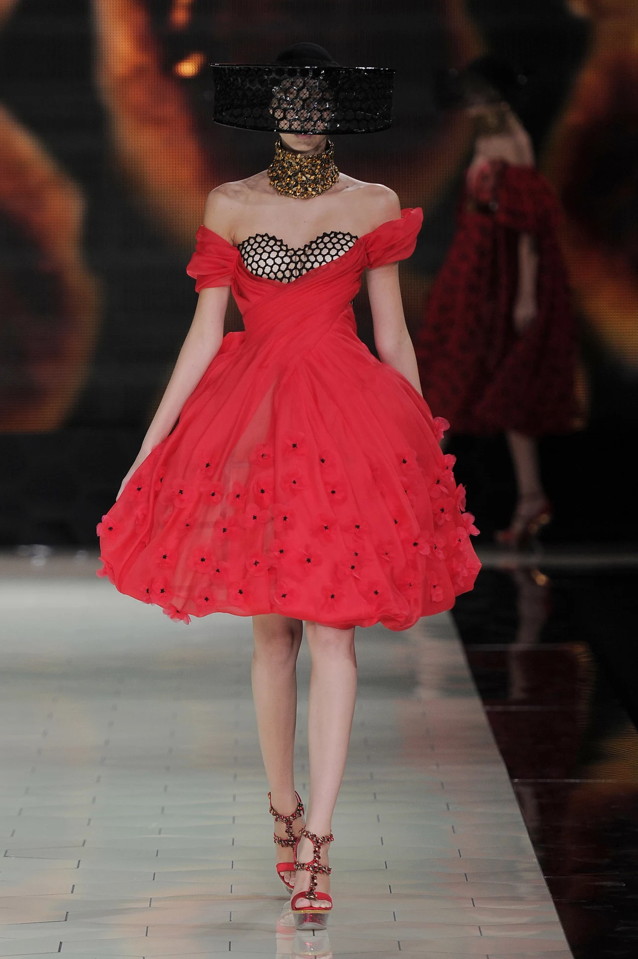 Alexander McQueen - wiosna-lato 2013 Alexander McQueen - wiosna-lato 2013