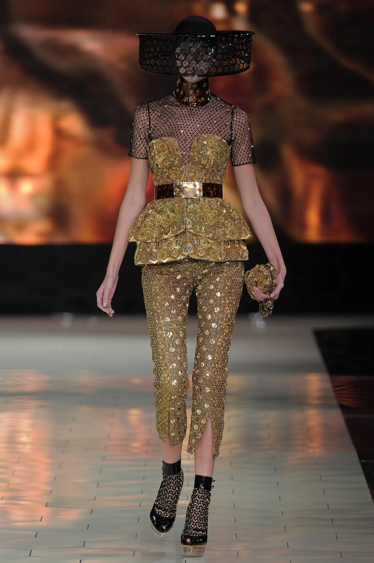 Alexander McQueen - wiosna-lato 2013 Alexander McQueen - wiosna-lato 2013