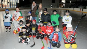 Zdjęcie grupowe podczas pracy na planie serialu "rodzinka.pl"