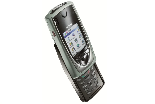 Nokia 7650 - pierwszy telefon z Symbianem