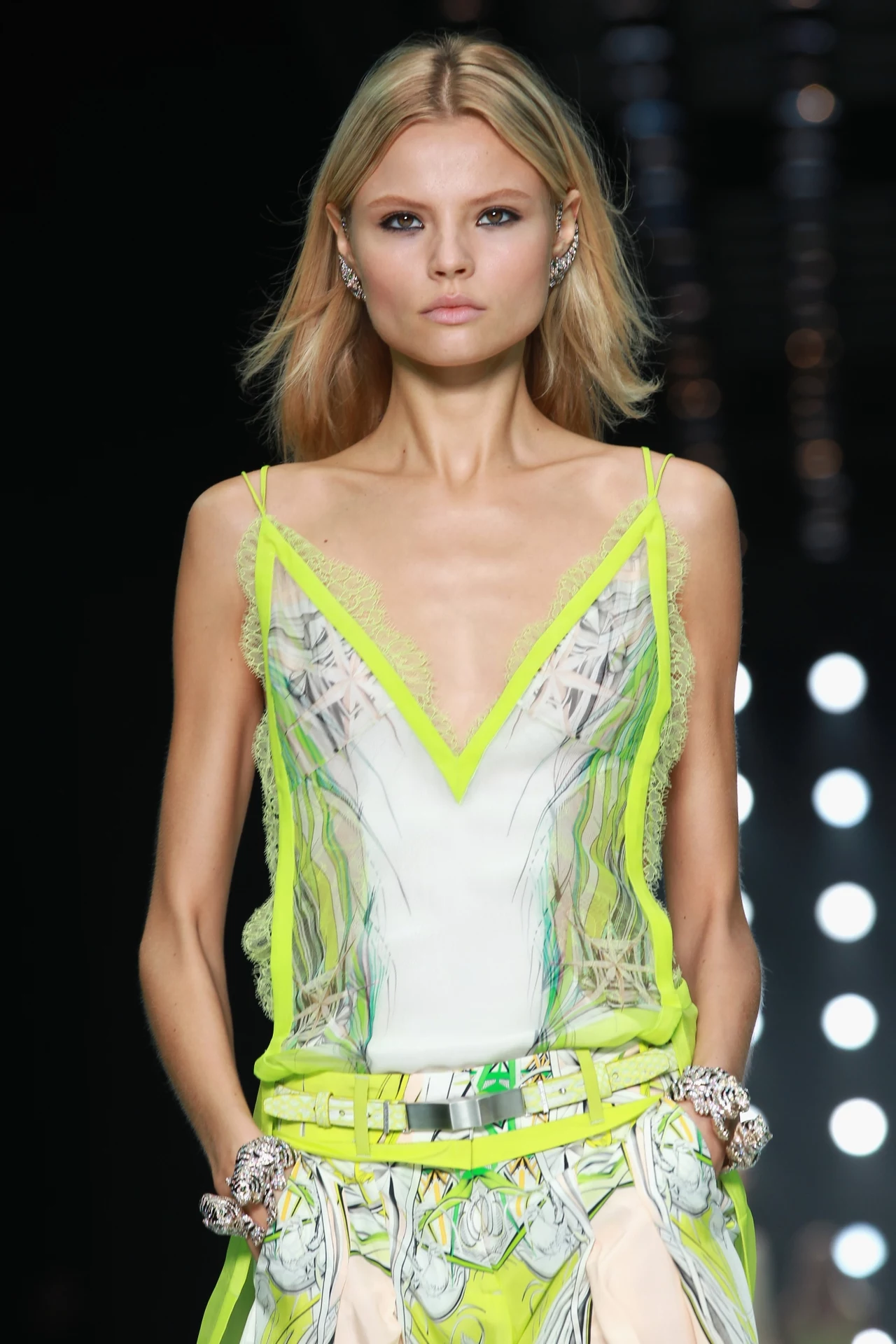 Magda Frąckowiak na pokazie Roverta Cavalli, Tydzień Mody w Mediolanie Magda Frąckowiak na pokazie Roverta Cavalli, Tydzień Mody w Mediolanie