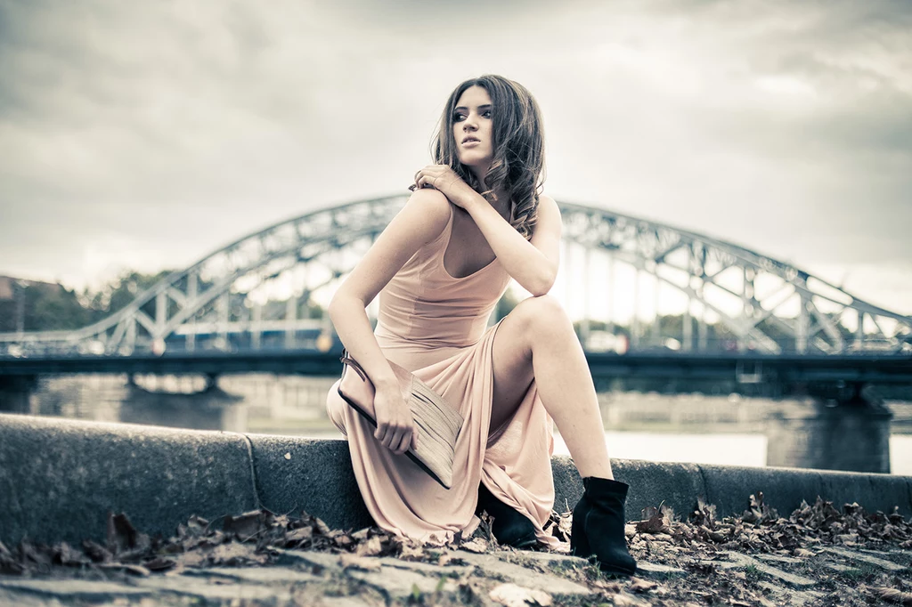 Fryzury: Wojtek Kasprzak i Oskar Bachoń Studio Stylizacji i Wizażu. Makijaż: Magdalena Moniczewska. Dodatki: CADO Accessories. Modelki: Wiola Bartosz i Kamila Korgól. Fryzury: Wojtek Kasprzak i Oskar Bachoń Studio Stylizacji i Wizażu. Makijaż: Magdalena Moniczewska. Dodatki: CADO Accessories. Modelki: Wiola Bartosz i Kamila Korgól.