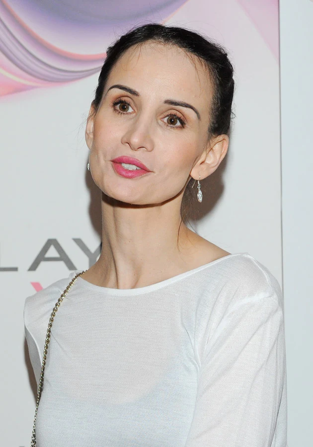 Viola Kołakowska Viola Kołakowska