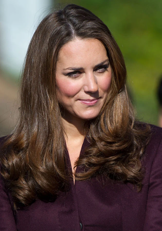 Czyżby ktoś w pałacu nie życzył jej najlepiej? Czyżby ktoś w pałacu nie życzył jej najlepiej?