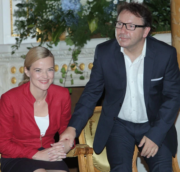 Związek Moniki i Zbyszka budzi wiele kontrowersji Związek Moniki i Zbyszka budzi wiele kontrowersji