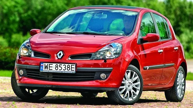 Renault Clio III skutecznie walczy ze stereotypami o francuskich autach.