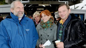 Podczas jednego z ostatnich dni zdjęciowych „Komisarza Aleksa” pojawił się w Łodzi Prezes Telewizji Publicznej Juliusz Braun.