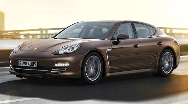 Panamera Platinum Edition dostępna jest w jednym z pięciu odcieni nadwozia.