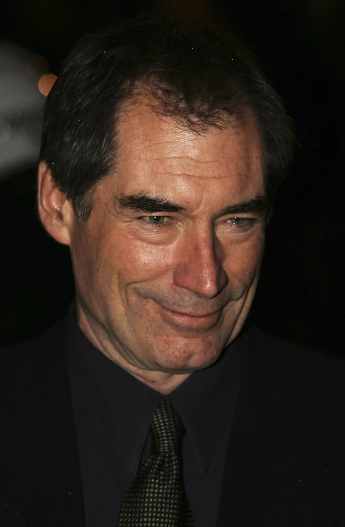 Timothy Dalton był Bondem dwa razy. Wsławił się tym, że w żadnym z filmów nie przyczynił się do śmierci kobiety. A nie jest to, jak na Bonda, typowa sytuacja...