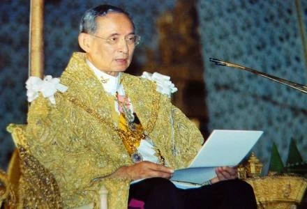 Król Bhumibol