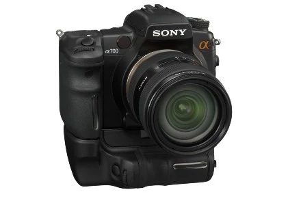 Sony A700 z dodatkowym gripem