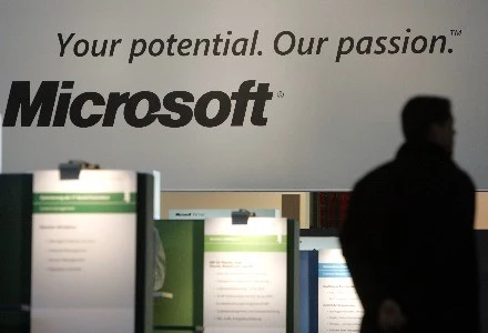 Microsoft postanowił wspierać obóz dotychczasowego konkurenta