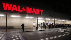 Wal-Mart przebił ofertę Best Buy o jednego dolara mniej. Kto następny?
