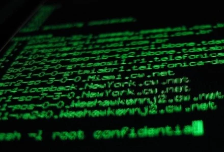 Cyberprzestępcy przełamali dwuetapowe zabezpieczenia (two-factor authentication) bankowe. Cyberprzestępcy przełamali dwuetapowe zabezpieczenia (two-factor authentication) bankowe.