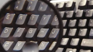 Niektóre komputery są nieustannie śledzone      fot. Brad Martyna