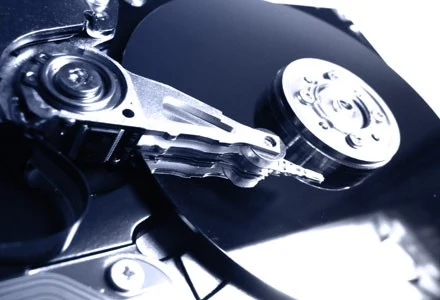 W październiku 2010 TDK ma zamiar pokazać 3,5-calowy HDD Fot. Christian Fenech W październiku 2010 TDK ma zamiar pokazać 3,5-calowy HDD Fot. Christian Fenech